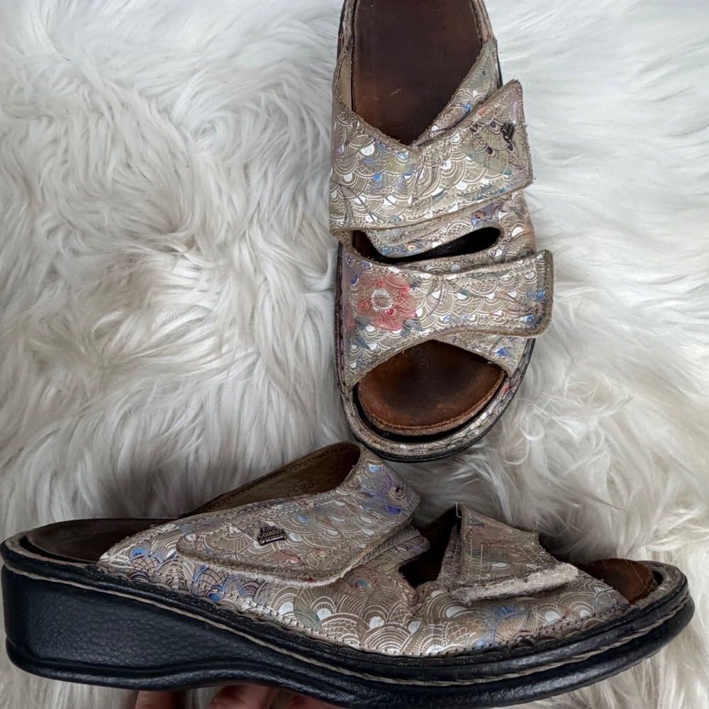 Finn Comfort Soft Footbed Metallic Iridescent Floral Slide Sandals 571404 38